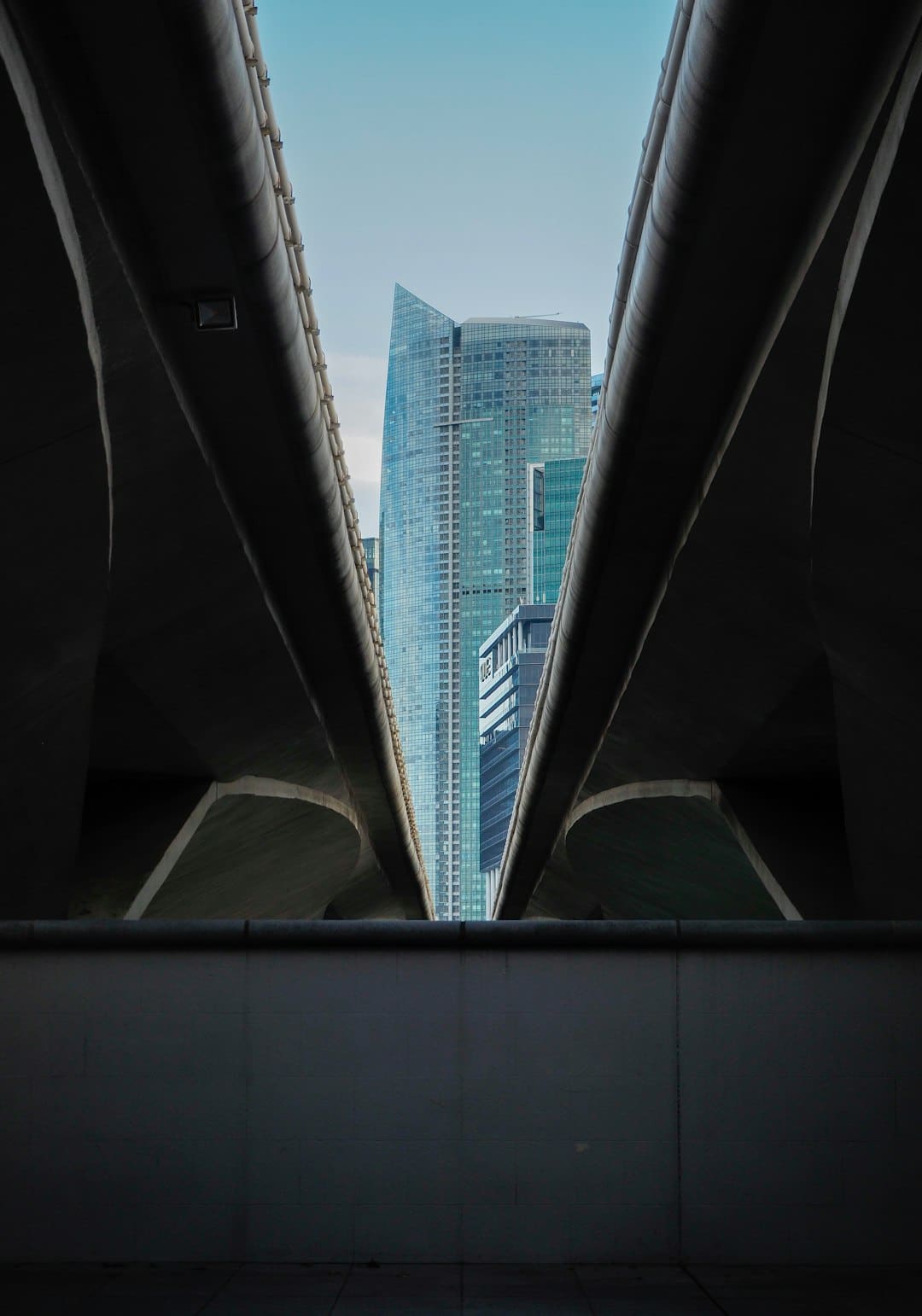 中国境内上市公司上半年实现营收逾35万亿元